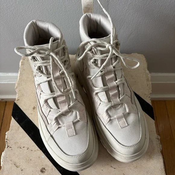 Dr. Martens Cream Lace Up Boots - Picture 4 of 5